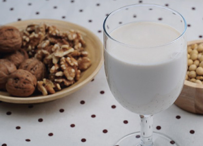 Walnut Soy Milk